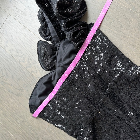 Ieena Mac Duggal Sequin Ruffled One Shoulder Gown Black Maxi Dress - Size 6 - Picture 9 of 14